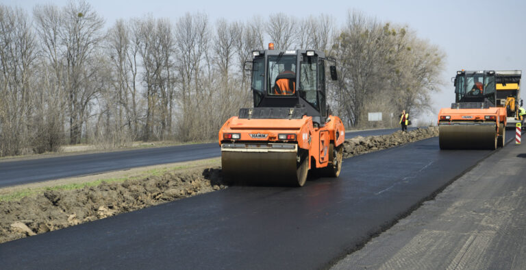 В Украине на строительство дорог выделят 85 млрд грн