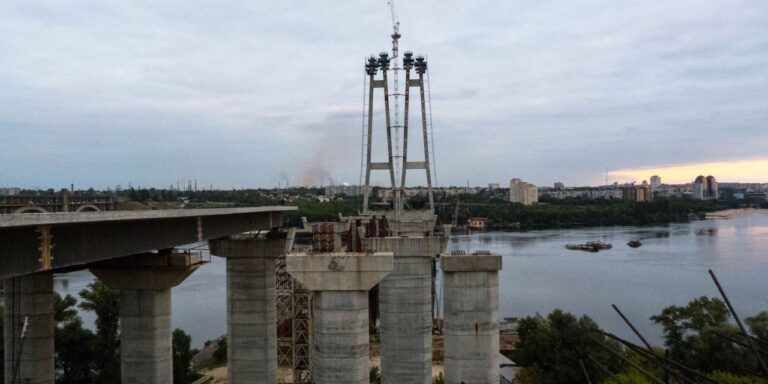 В рамках программы “Большая стройка” в Запорожье выделят деньги на мосты через Днепр