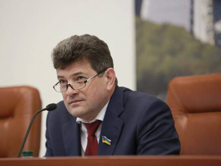 Владимир Буряк оказался на 11 месте во всеукраинском рейтинге мэров