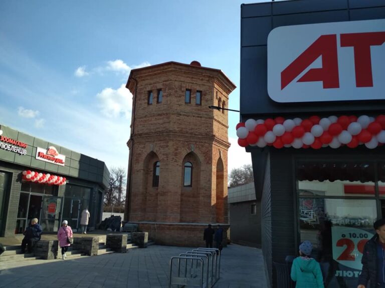 В Запорожье покупатели “штурмовали” новый супермаркет АТБ, – видео