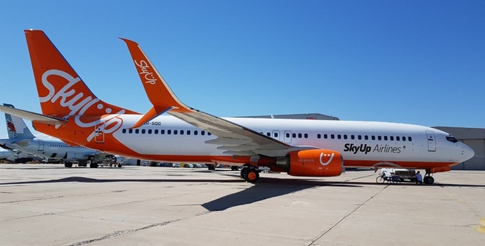 Авиакомпания SkyUp эвакуировала туристов из Египта в Запорожье
