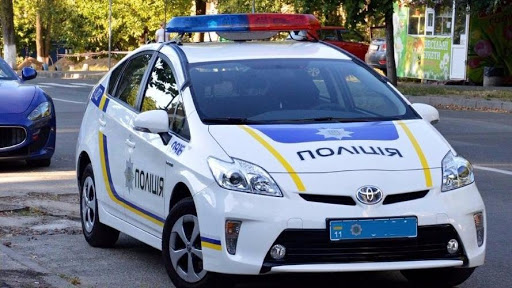 В Запорожье полиция задержала правонарушителей, которые снимали фары с машин