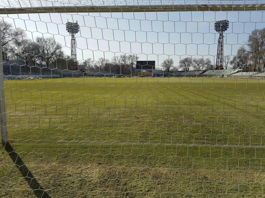 Za mesyats stadion Torpedo v Zaporozh'ye podeshevel na $100 000