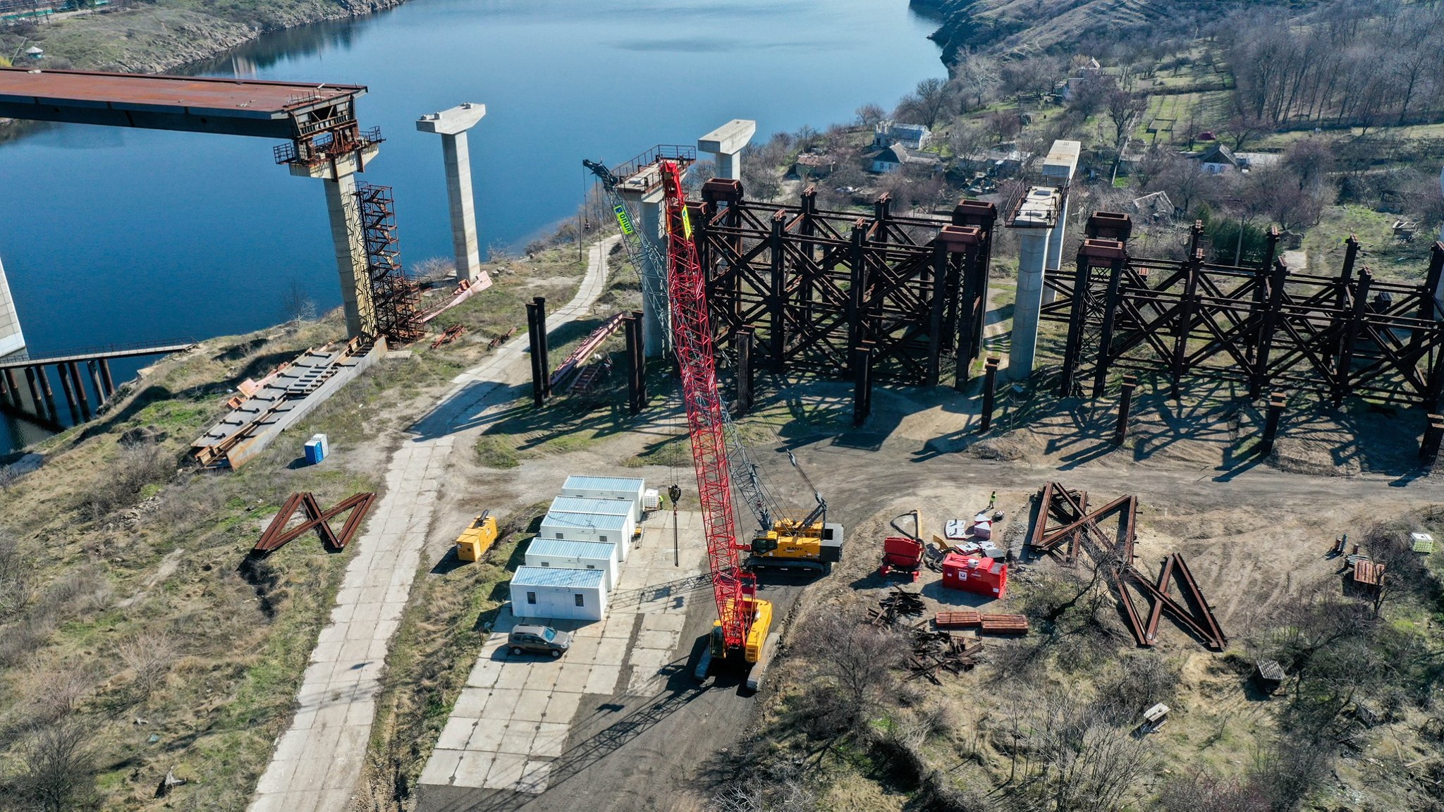 Как продвигается строительство запорожских мостов через Днепр, – фото 