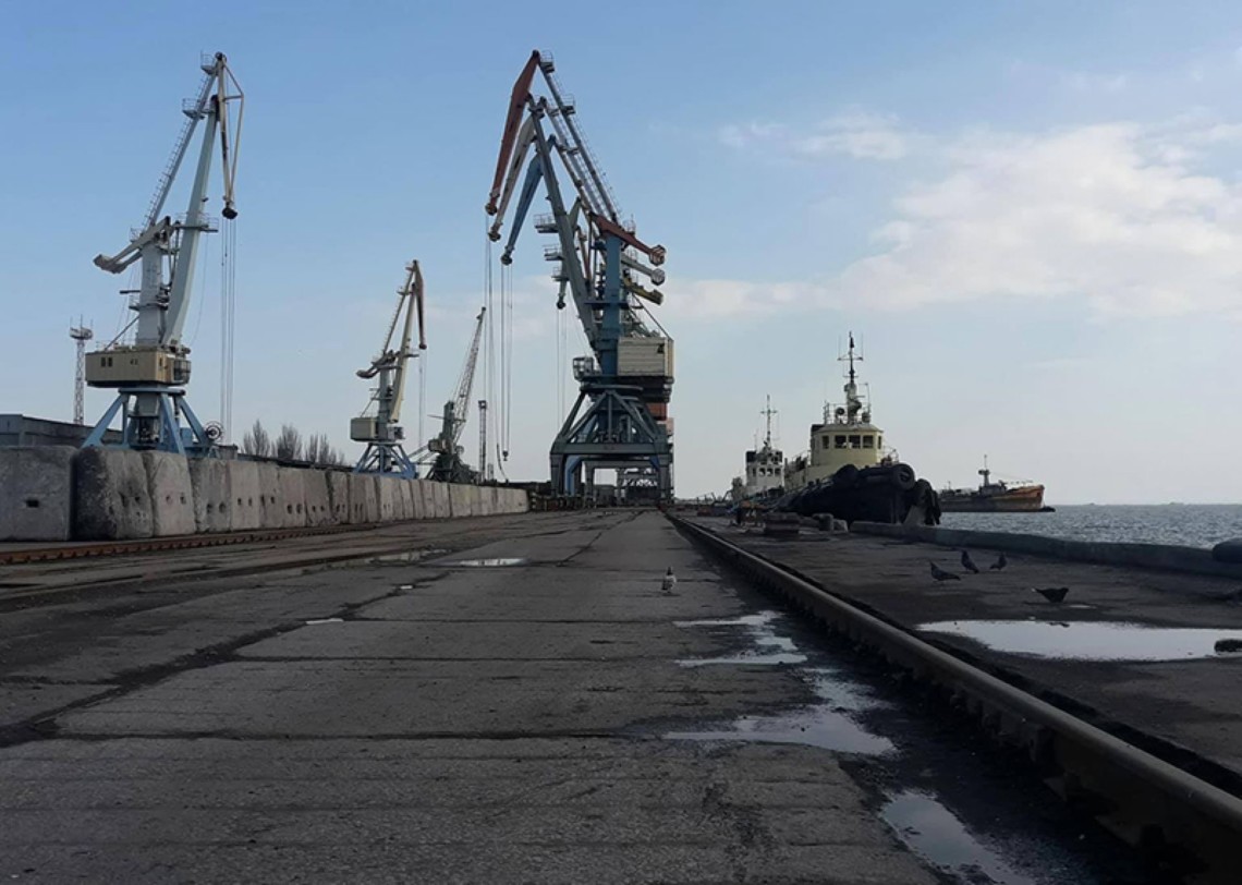 В Бердянском морском порту закончился ремонт причала №1