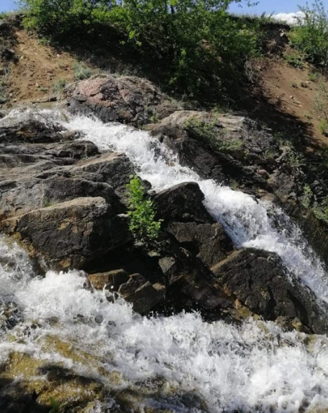 В Пологовском районе впервые за 10 лет ожил водопад, – фото 