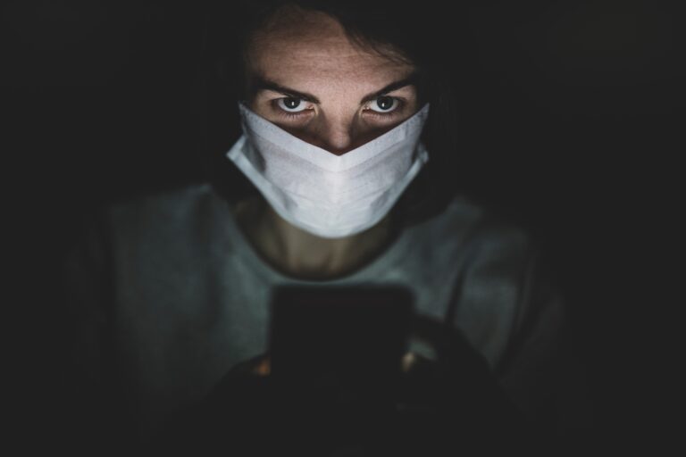 Главный санврач просит украинцев включить “тумблер терпения”, иначе – 140 000 смертей от коронавируса