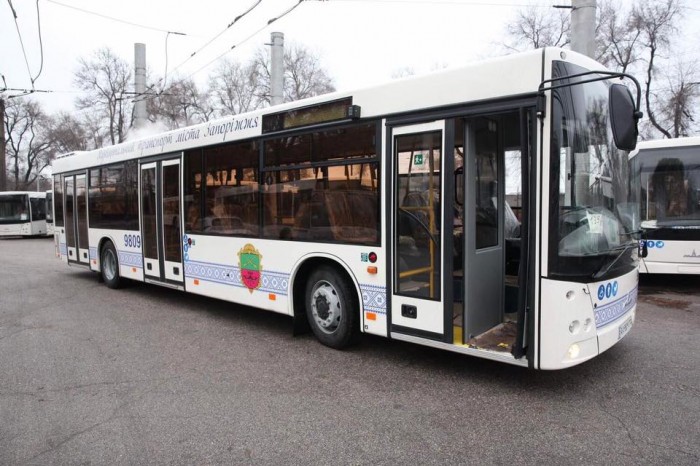 В Запорожье появятся новые автобусы и электробусы 
