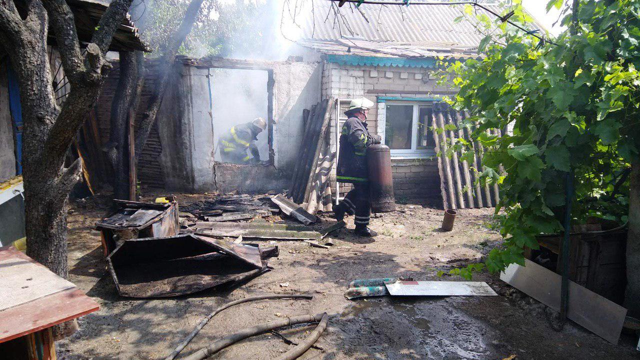 В Мелитополе потушили пожар после взрыва газа в частном секторе