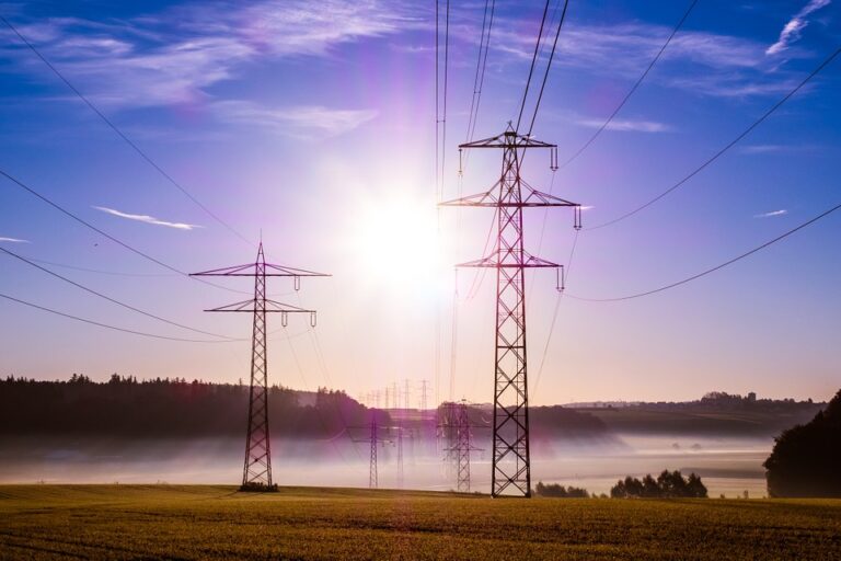 “Запорожьеоблэнерго” возобновило подачу электроэнергии почти по всей области