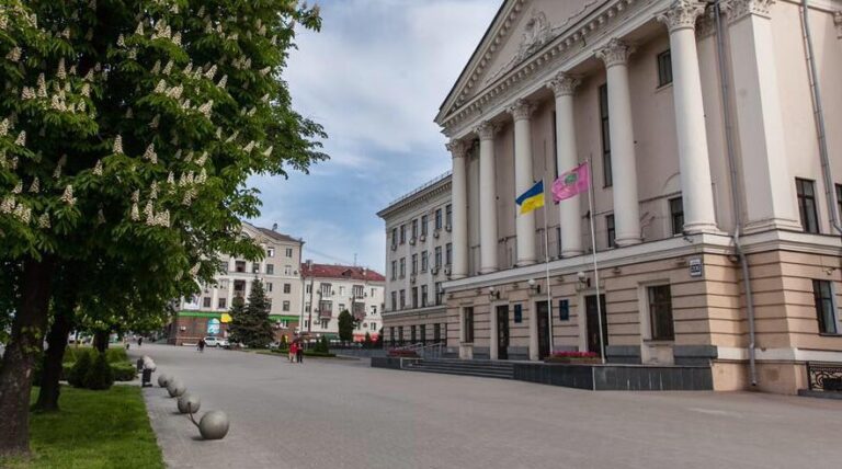Запорожский городской совет нарушает Конституцию ради гей-парада