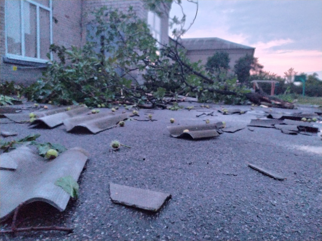 В Запорожье из-за штормовой погоды без света остались 5 тысяч потребителей