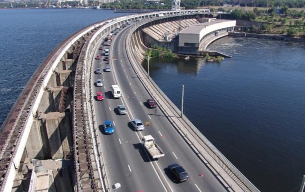 Движение транспорта по плотине ДнепроГЭС сегодня перекрыто: схема объезда