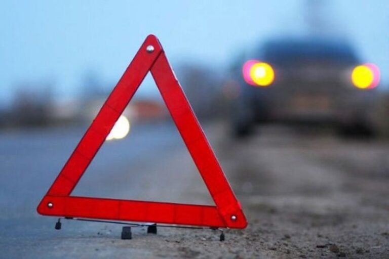 В Запорожье водитель на легковом автомобиле сбил 19-летнего пешехода 
