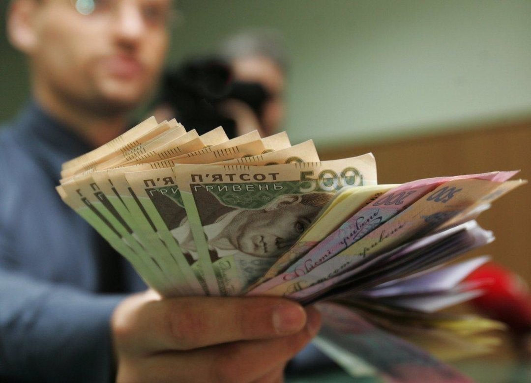 В Запорожской области 4,4 тысячи предприятий выплачивают сотрудникам зарплату ниже минимальной
