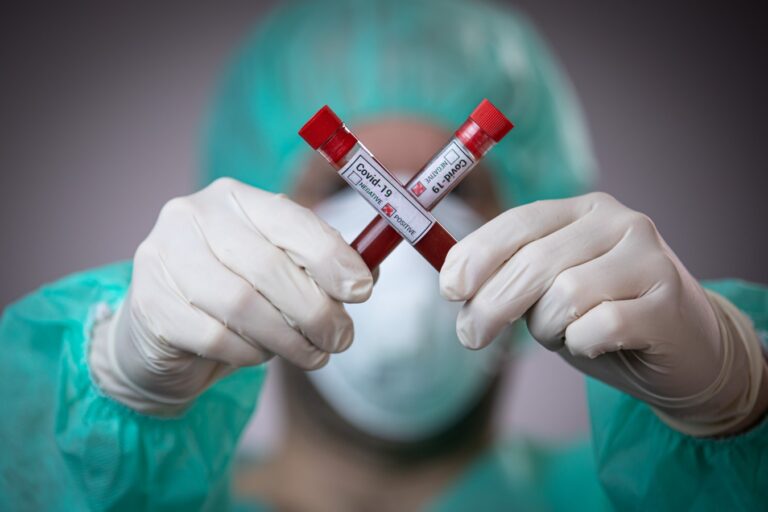 Запорожские медики опровергли факт одновременно заболевания гриппом и COVID-19