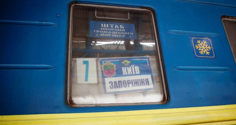 Поезд “Киев-Запорожье” задерживается на 4 часа из-за аварии
