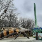 Веселівська ОТГ памятник бджолі