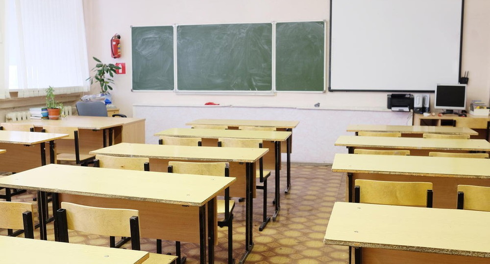 В Запорожье из школы эвакуировали полторы сотни учеников