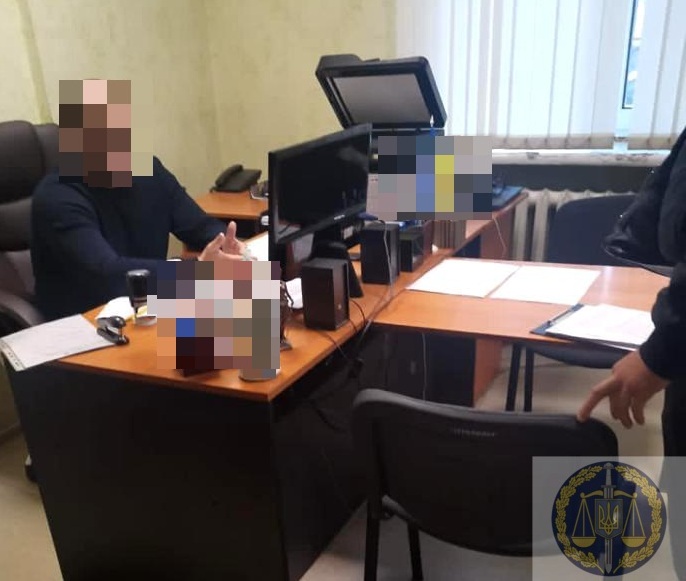 В Запорожье задержан чиновник, подозреваемый во взятке