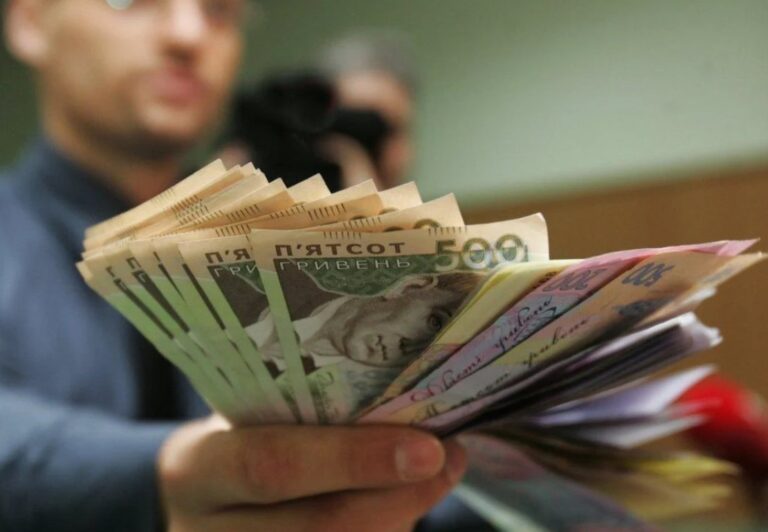 В Запорожской области снизилась сумма задолженности по зарплате