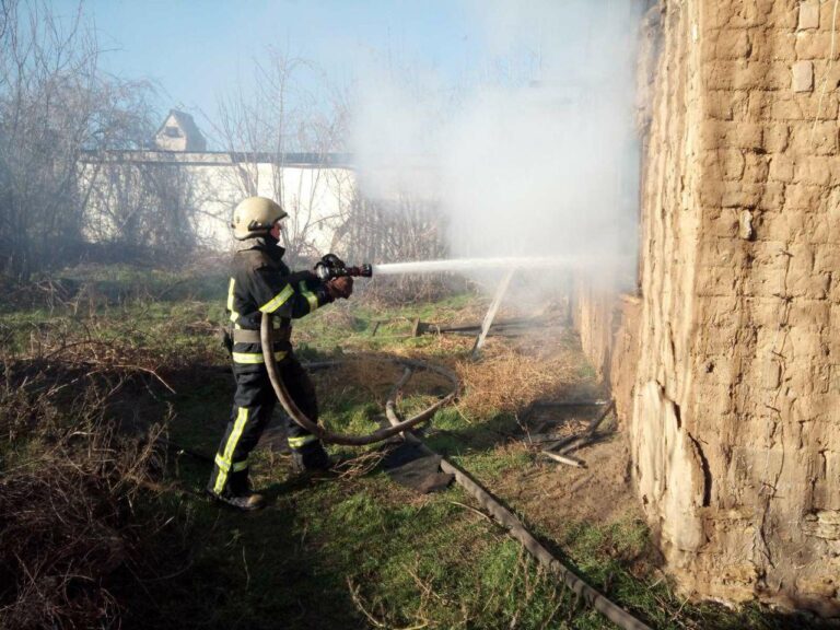 В Запорожской области девушка отравилась угарным газом: пострадавшую госпитализировали