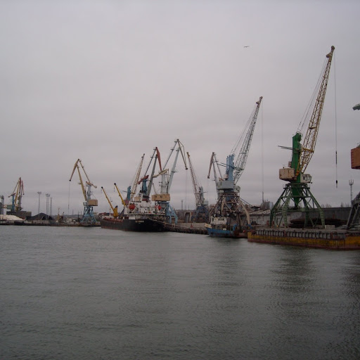 В Бердянском порту объявлен первый уровень опасности
