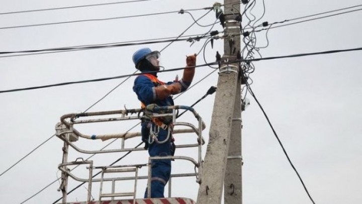 В “Запорожьеоблэнерго” сообщили об отключении электроэнергии