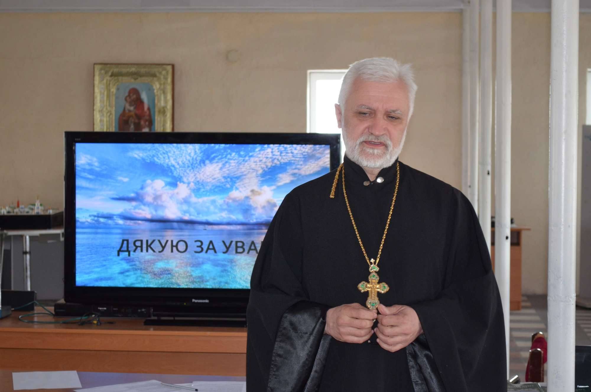 Неизвестные напали на священника Запорожской епархии УПЦ