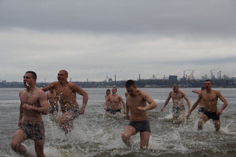 В Запорожье отменили освящение воды и массовые Крещенские купания