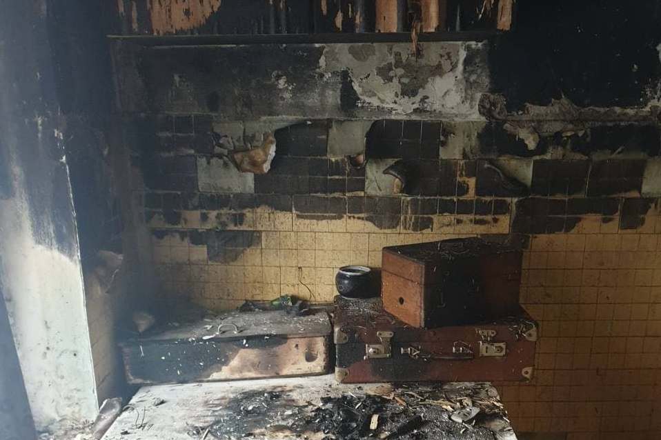 ЧП в Запорожье: во время пожара спасли мужчину