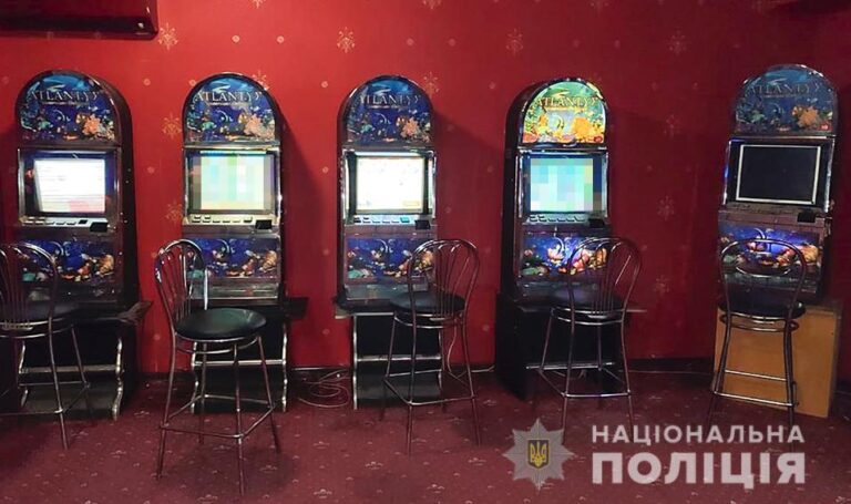 В Запорожской области в подвальном помещении кафе работали игровые автоматы, – ФОТО