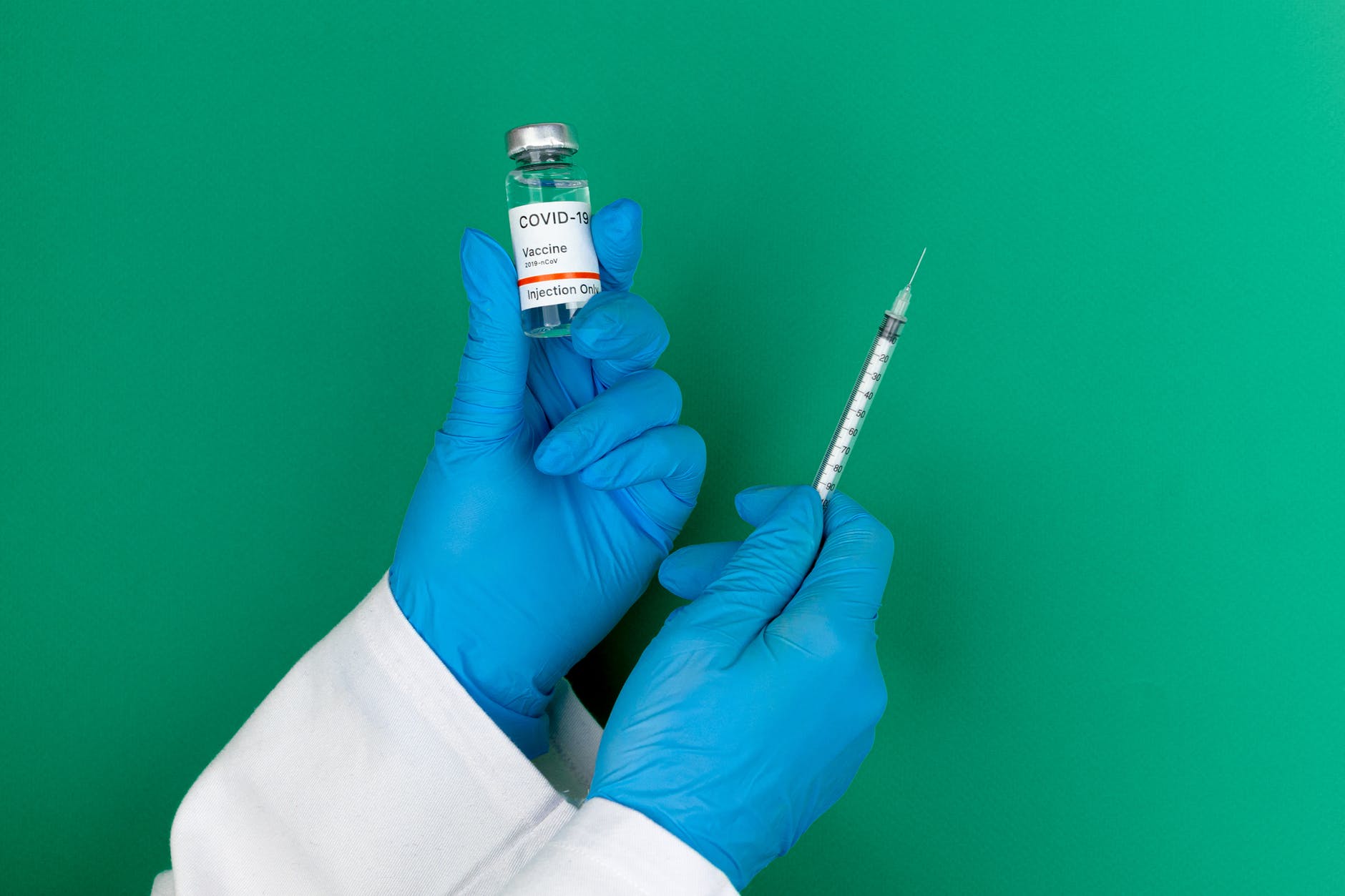 Запорожцы могут вакцинироваться остаточными дозами вакцин: инструкция
