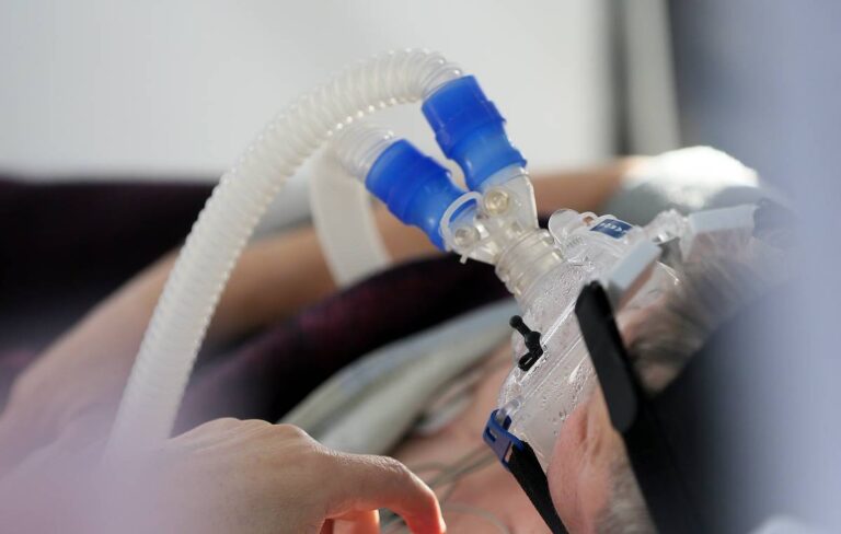 Запорожские больницы увеличили расход медицинского кислорода для лечения Covid-пациентов