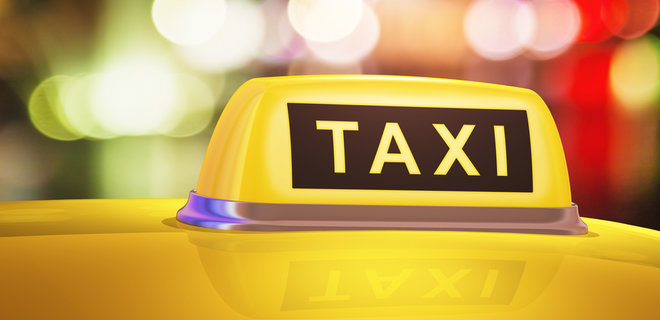 Водія таксі, який потрапив у расистський скандал у Запоріжжі, звільнили