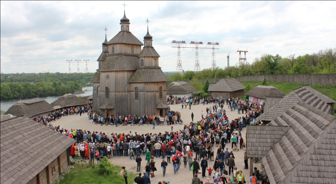 Администрация заповедника “Хортица” опровергла заявление об открытии комплекса “Запорожская Сечь”