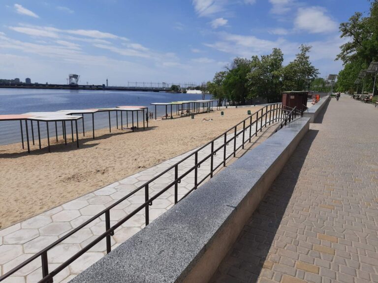 И.о. мэра Запорожья сделал заявление по поводу посещения городских пляжей и парков