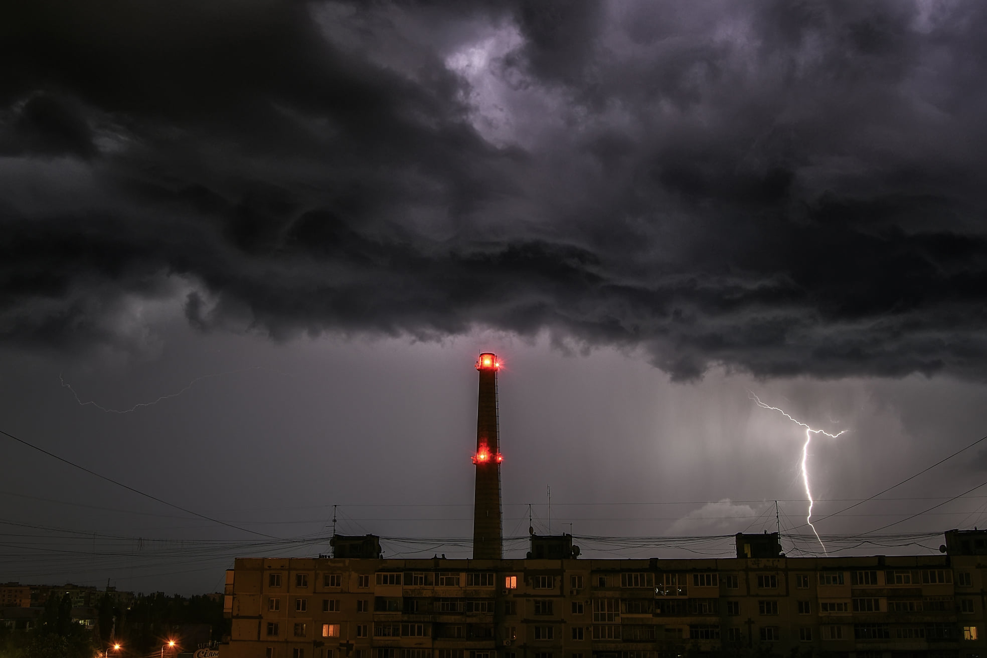 Грозы и шквальный ветер: погода в Запорожье на 15 июня