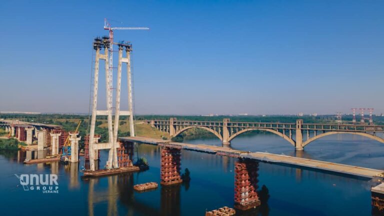 Как в Запорожье строится самый высокий вантовый мост (ФОТО)