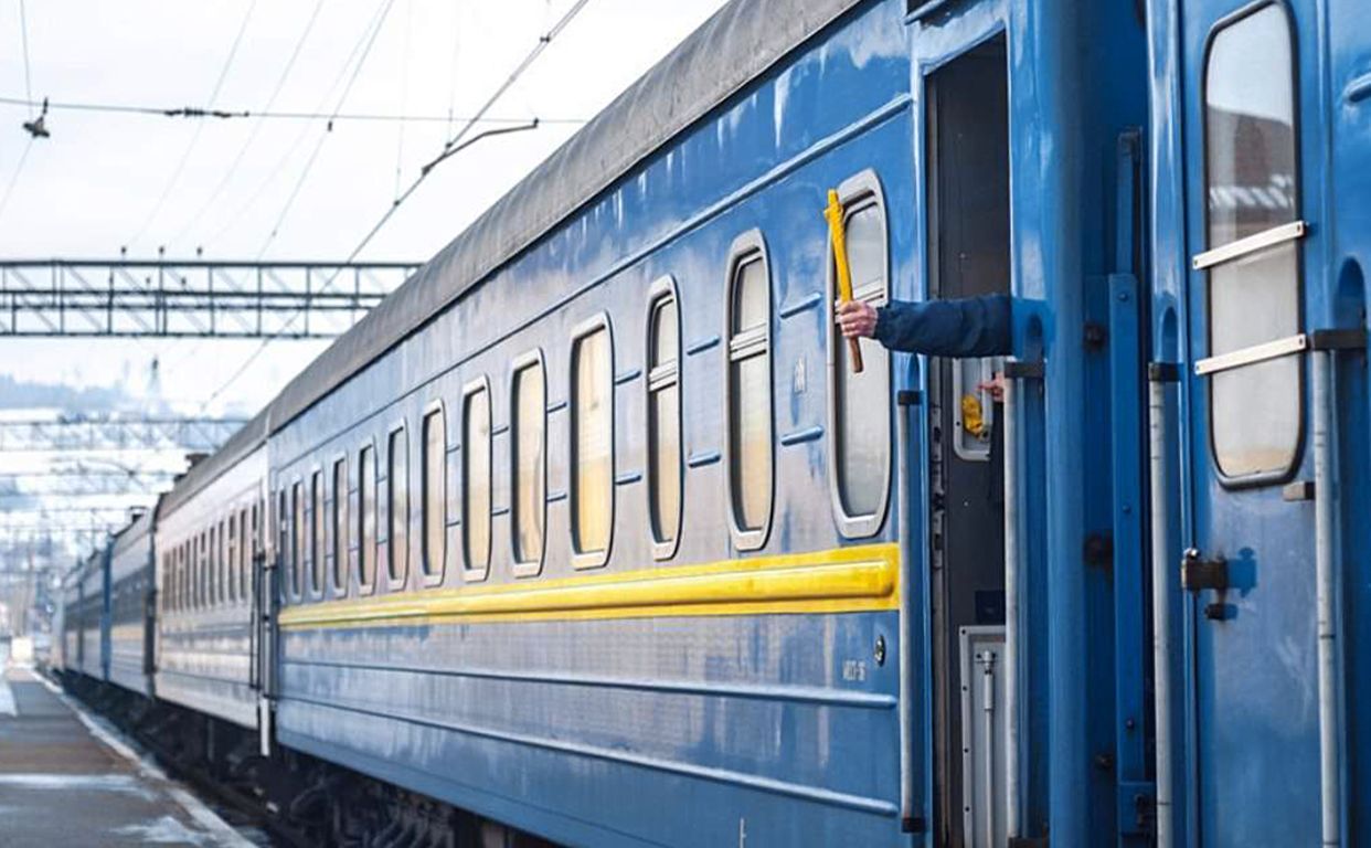 Из-за штормовой погоды задерживается поезд “Киев-Запорожье”