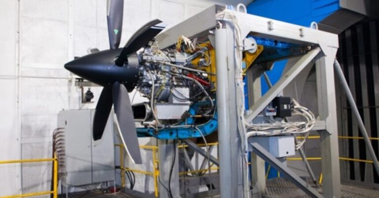 Австрийский учебный самолет получит двигатель запорожской разработки