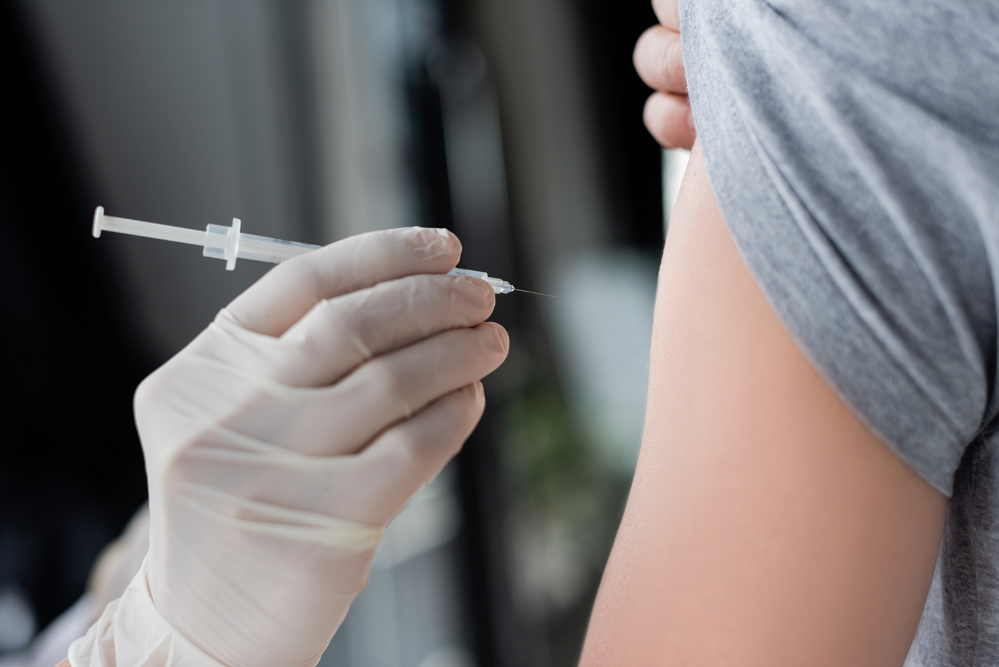 Дополнительные пункты массовой вакцинации откроют в Мелитополе, Бердянске и Пологах