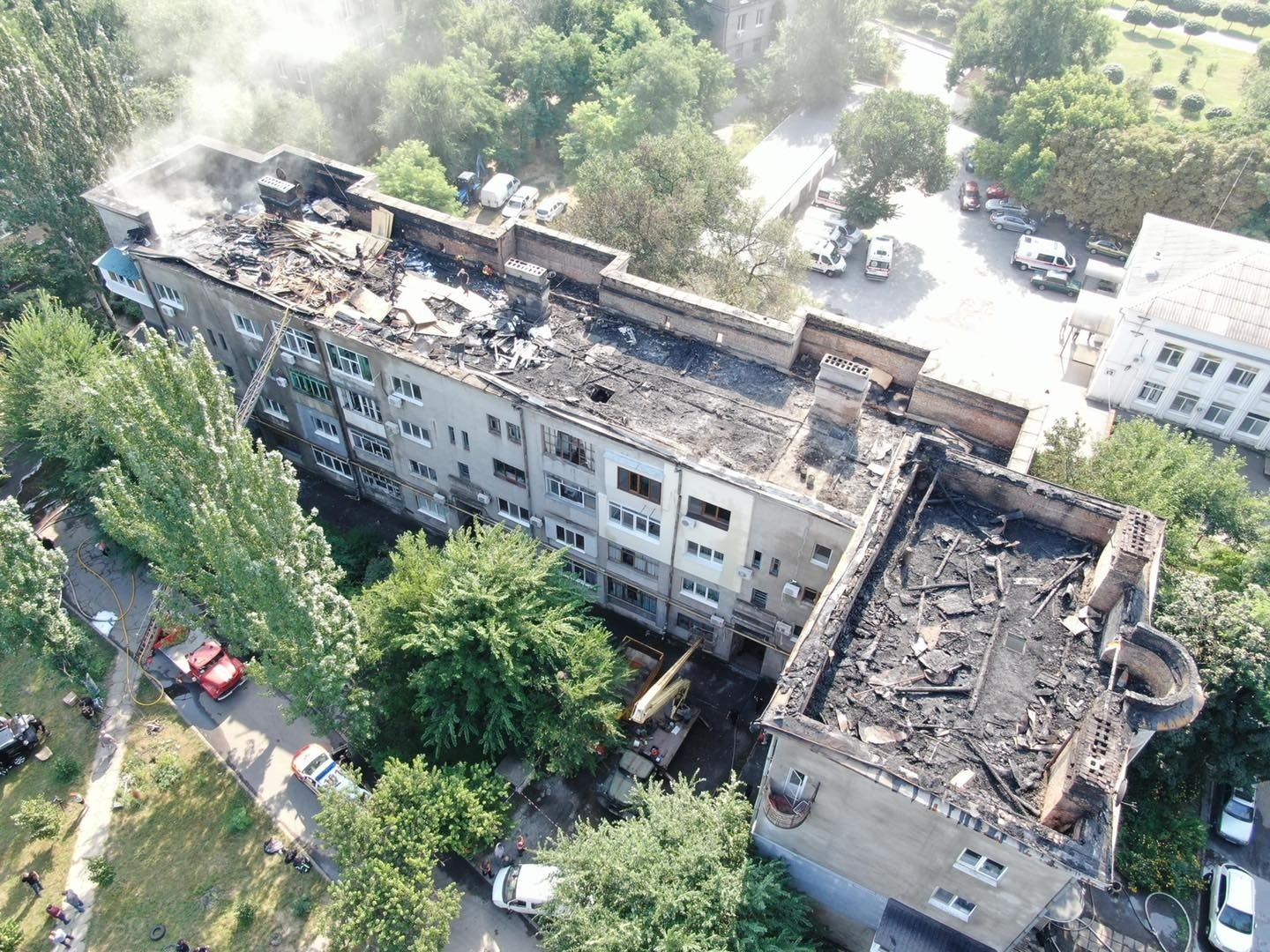 Как будут восстанавливать аварийный дом в Запорожье после пожара (ФОТО)