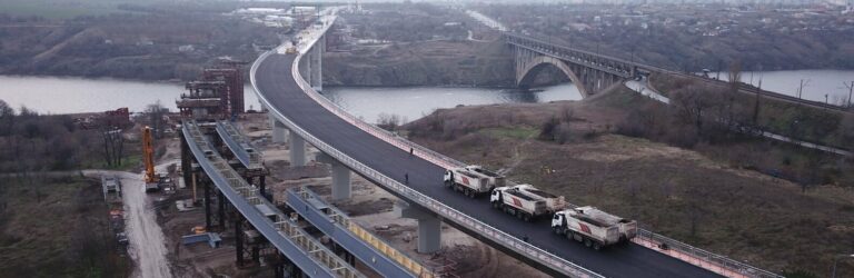 В Запорожье придумали новое название для мостов