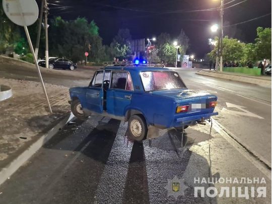 В Мелитополе водитель въехал в ресторан и ранил посетителей