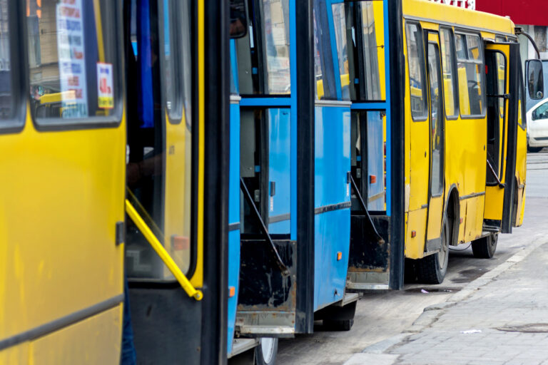 Как работает общественный транспорт в Запорожье 31 марта