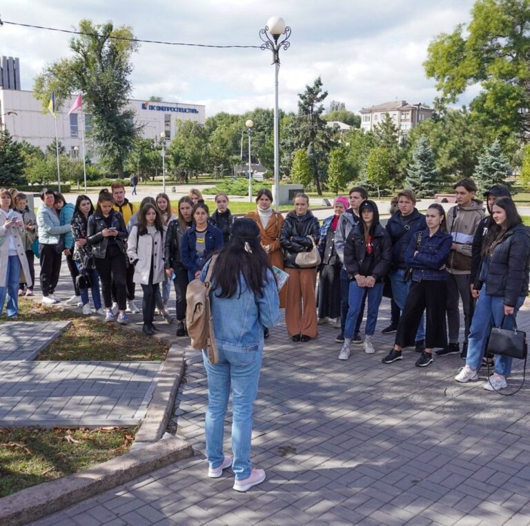 День туризма в Запорожье: для горожан провели увлекательный квест