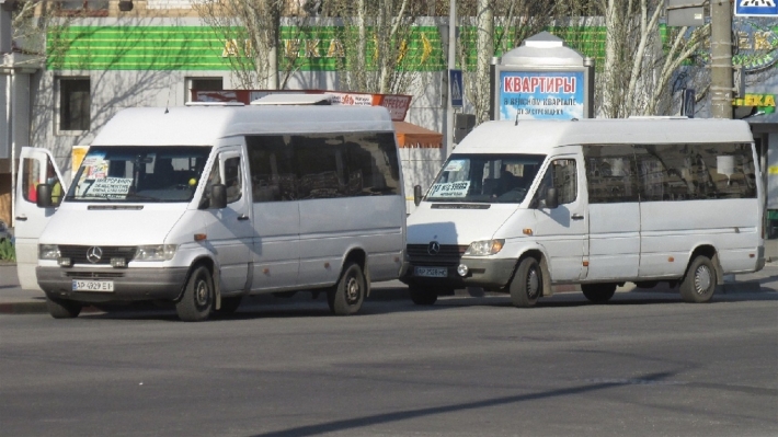 Водители общественного транспорта в Запорожской области привиты на 51%