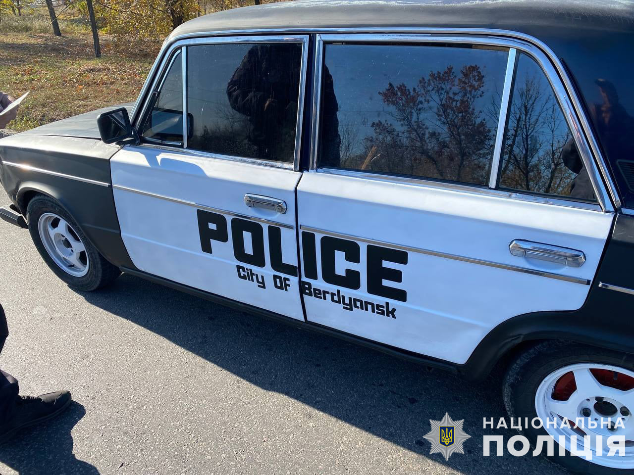 Бердянец переделал свою машину под полицейскую: его остановили правоохранительные