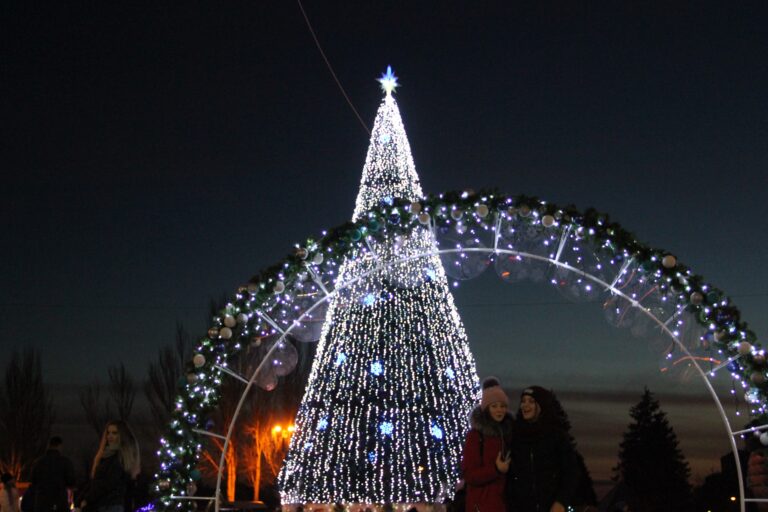 Более 3 млн гривен потратят на организацию новогодних праздников в Запорожье